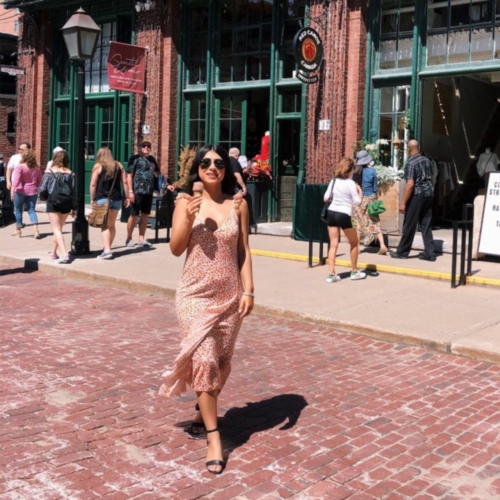 Flowy summer maxi dresss